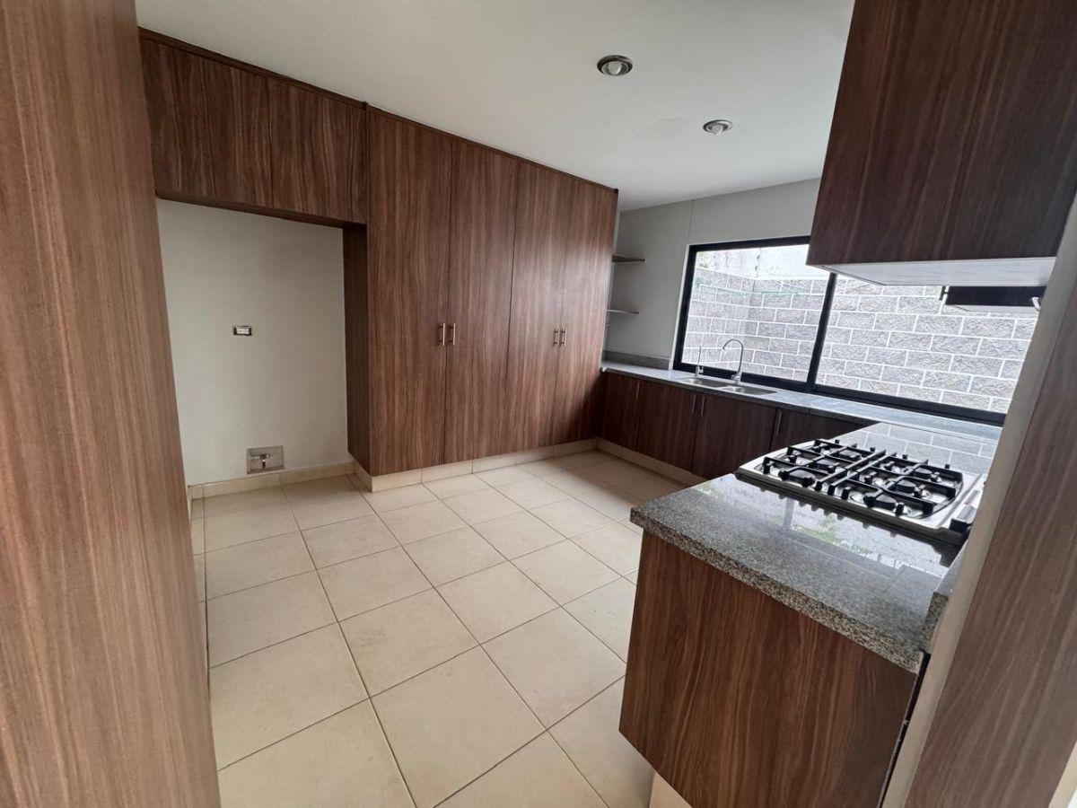 Condesa de Tequisquiapan 1040-lote 28, La Condesa, Querétaro 4 La Condesa, Juriquilla | Casa