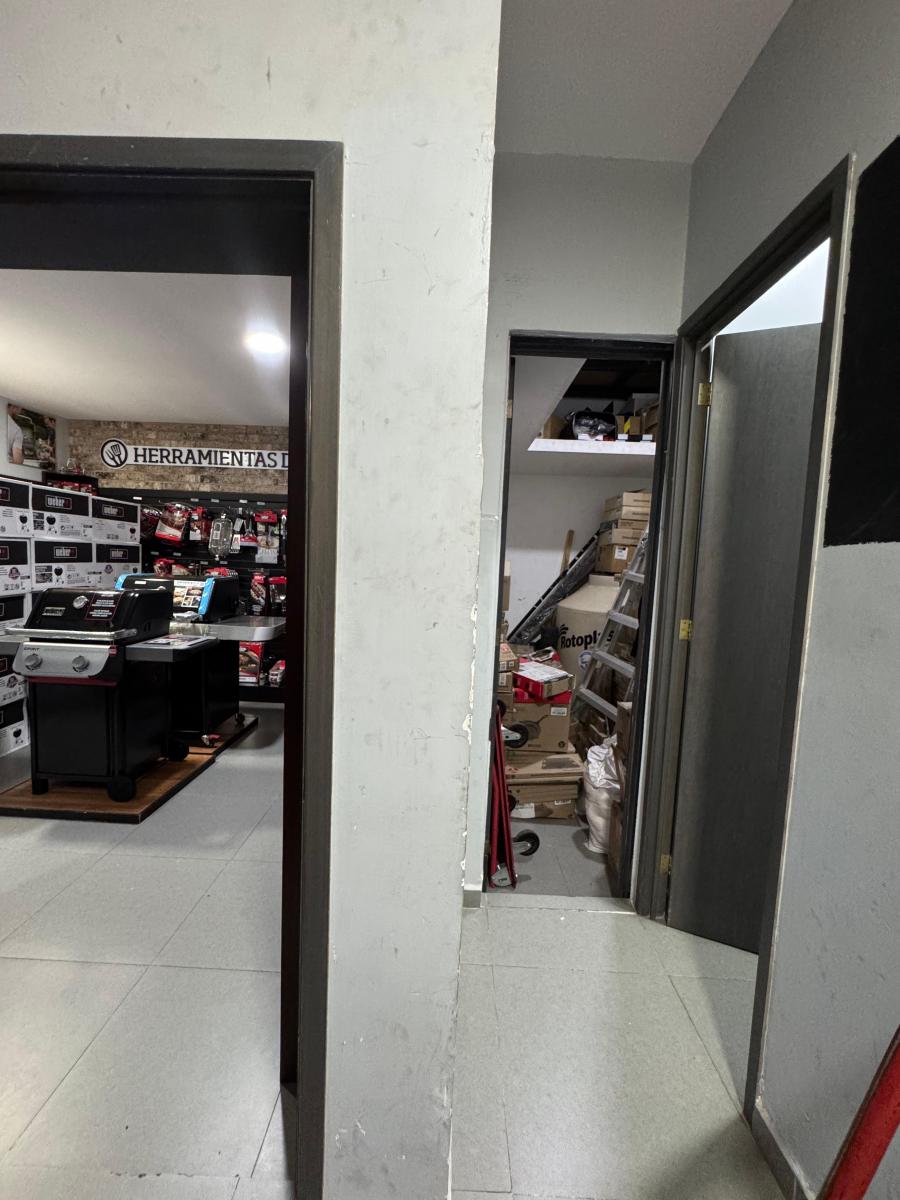 Local Comercial en renta en La Condesa CDMX 10 Espacio comercial en renta de planta libre ideal para tienda en la Condesa