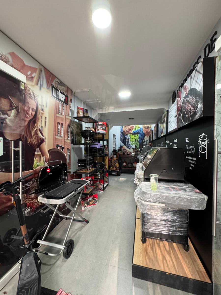 Local Comercial en renta en La Condesa CDMX 3 Entrada principal de local comercial disponible para renta en la Condesa