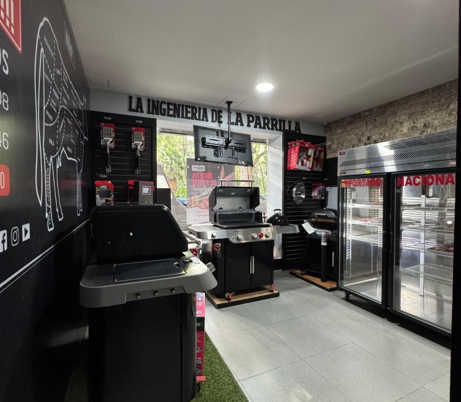 Interior amplio e iluminado de local comercial en renta Condesa